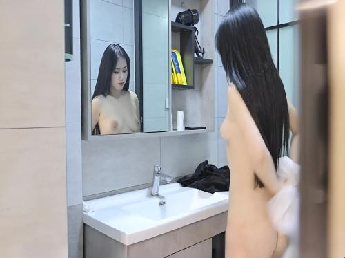 अकेली लड़की से सिक्योरिटी गार्ड ने किया रेप
