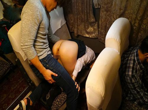 Ginahasa ng pervert ang isang estudyanteng natutulog sa bus