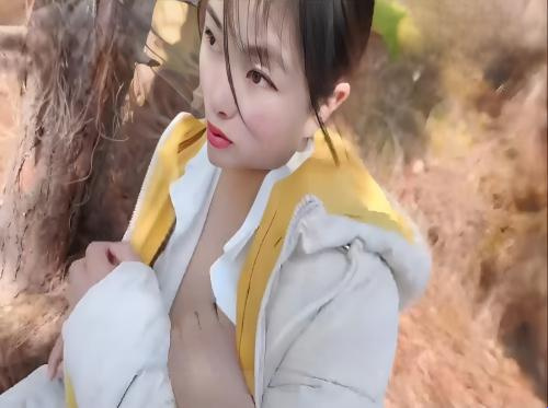 Take me to the forest to squeeze your breasts